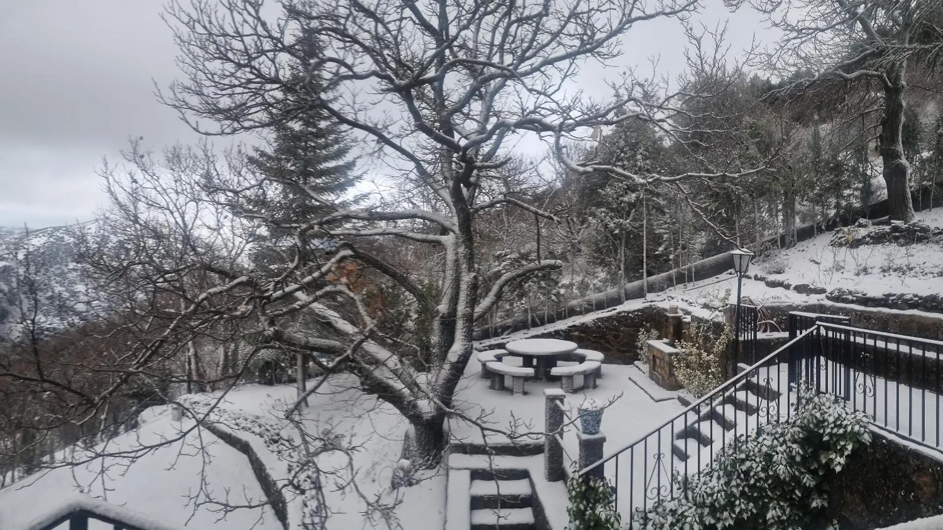 Chalet Estrella De Nieve Villa Guejar Sierra